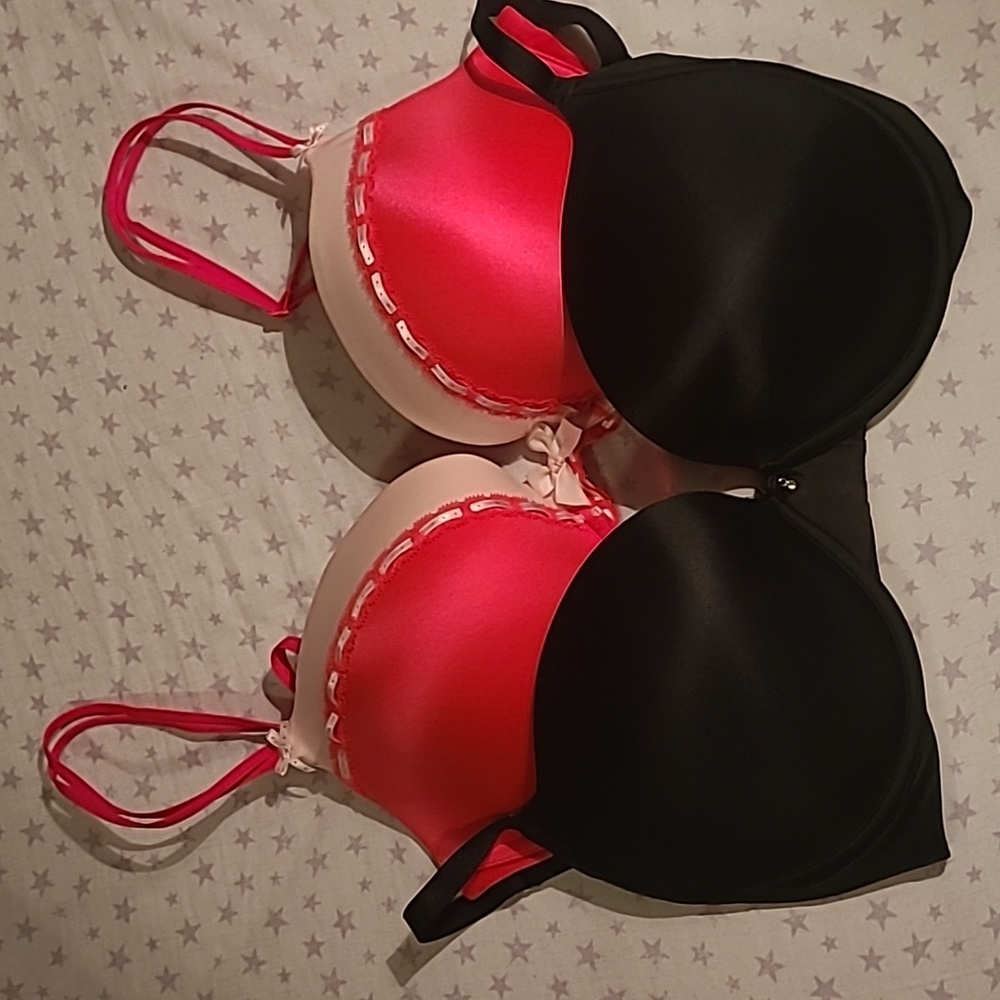 Victoria's Secret push up bras 34 DD